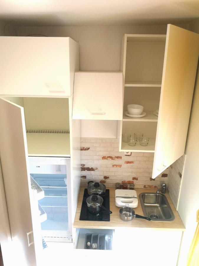 Studio Apartman "Nicole" Pula Zewnętrze zdjęcie