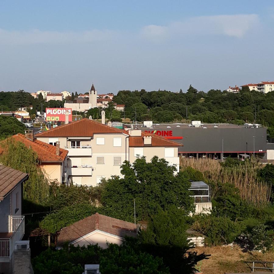Studio Apartman "Nicole" Pula Zewnętrze zdjęcie